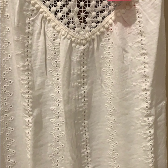 COPY - NWT…Lilly Pulitzer Aberdeen top - Picture 4 of 5